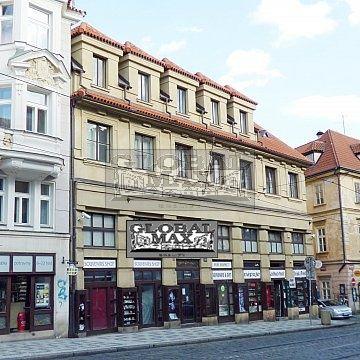 Činžovní dům Praha 1, Malá Strana, nedaleko Pražského hradu