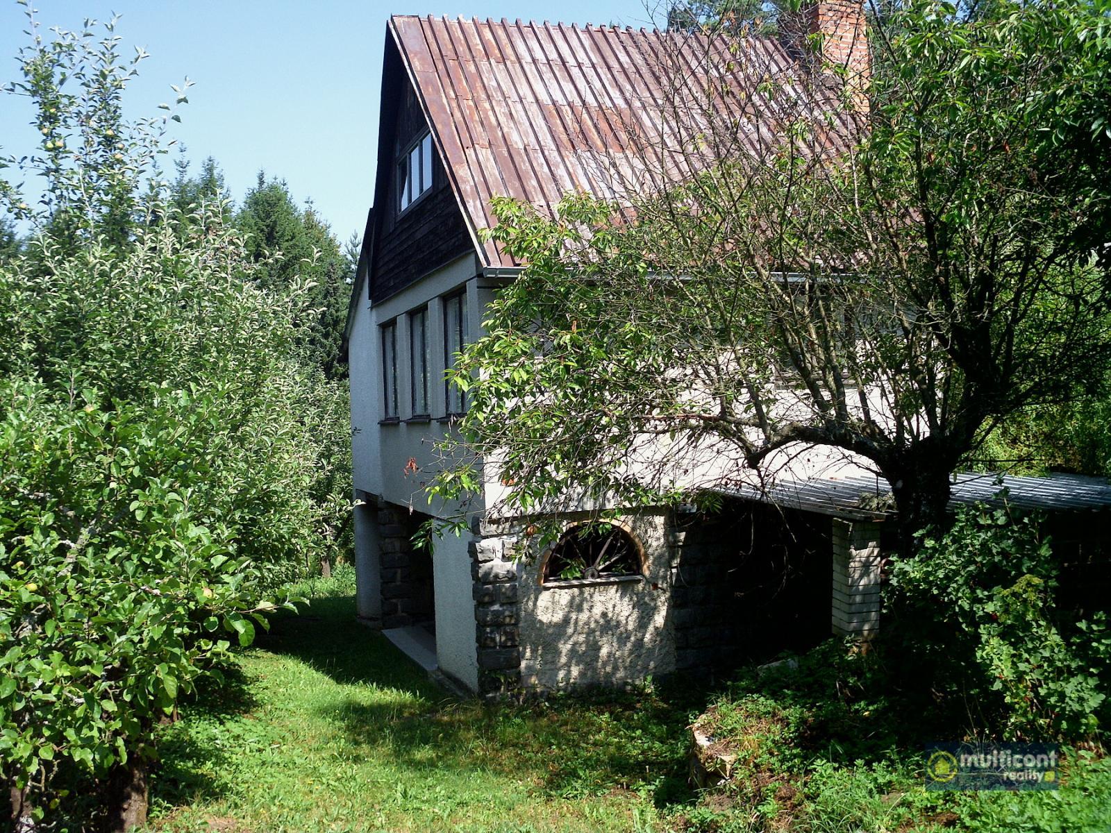 Chata s pozemkem ve Vyškově-Pařezovicích