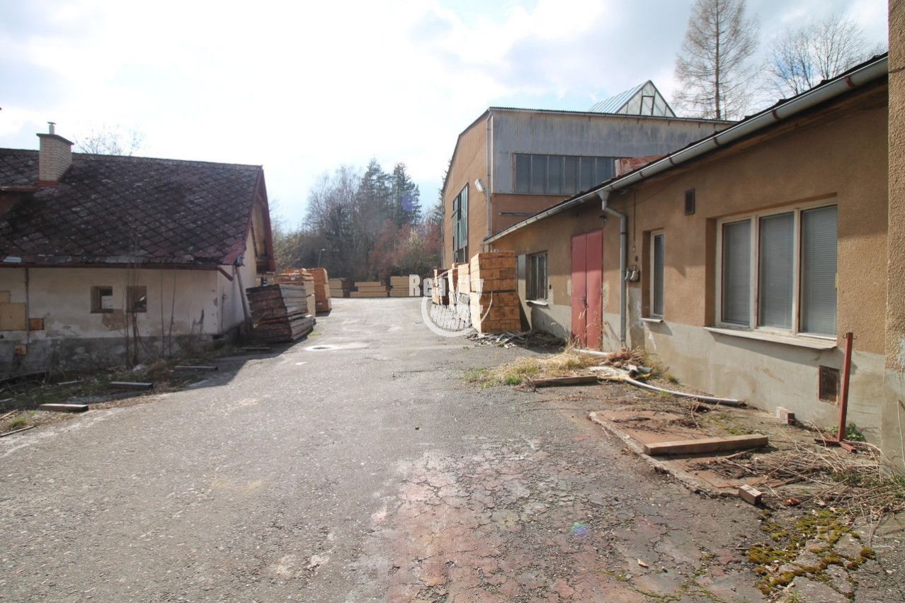 Nabízíme k prodeji výrobně-administrativní areál bývalých dílen v Ledči nad Sázavou, obrázek č. 3