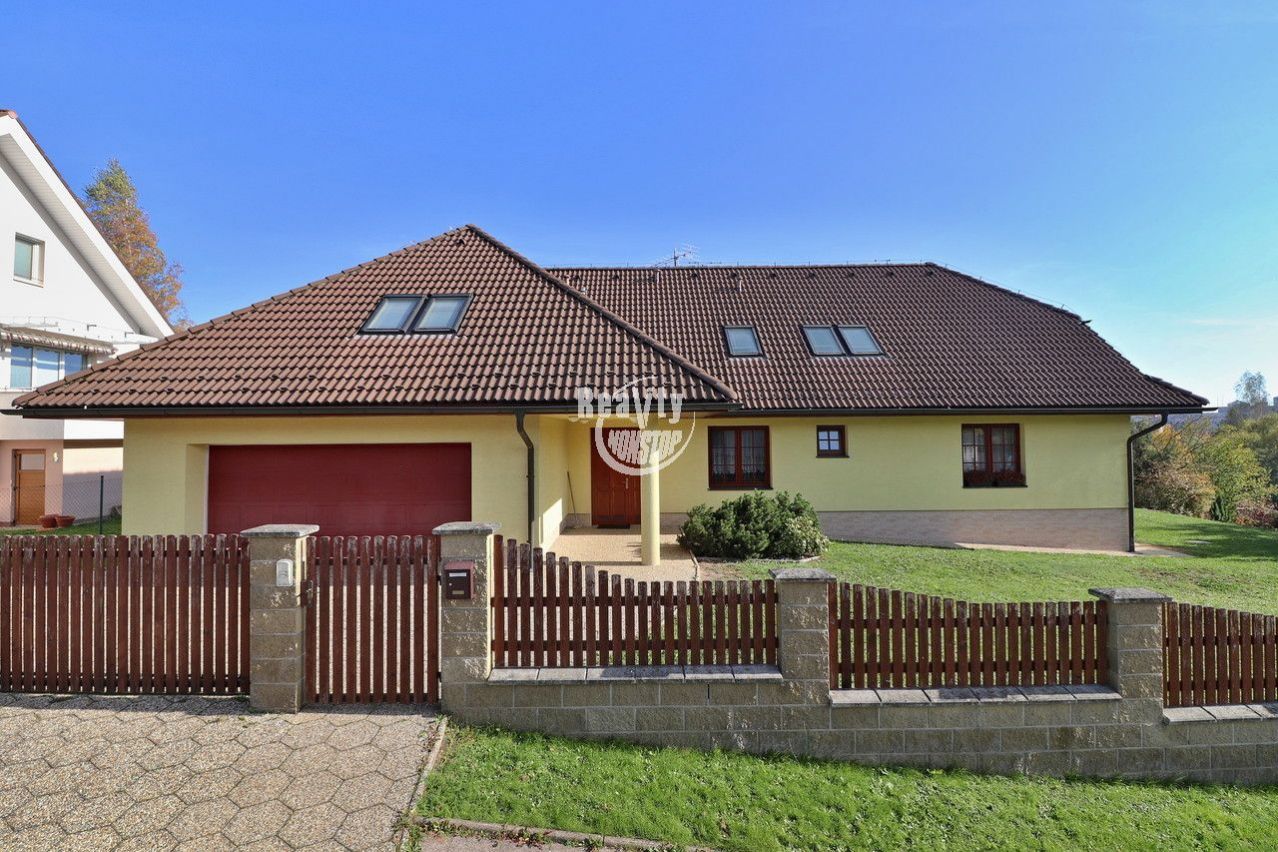 Nabízíme k pronájmu prostorný rodinný dům v exkluzivní lokalitě Jihlavy, ulice Kaštanová, obrázek č. 2