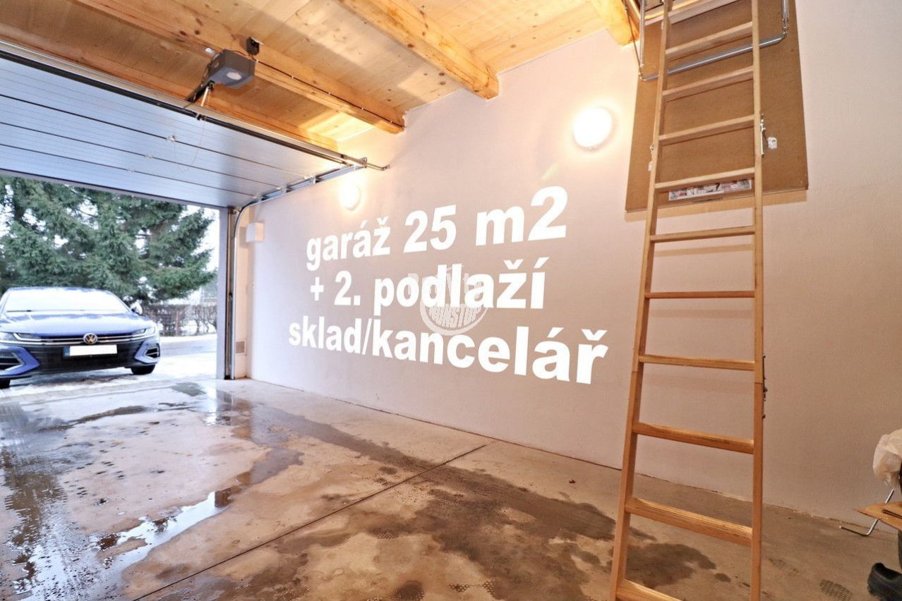 Nabízíme k prodeji novostavbu garáže s podkrovním prostorem a zahrádkou 65 m2 v Havlíčkově Brodě
