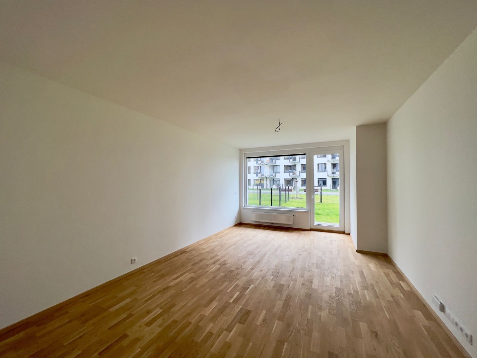 Prodej bytu 1+kk, 44m2, Praha 9 - Vysočany, obrázek č. 1