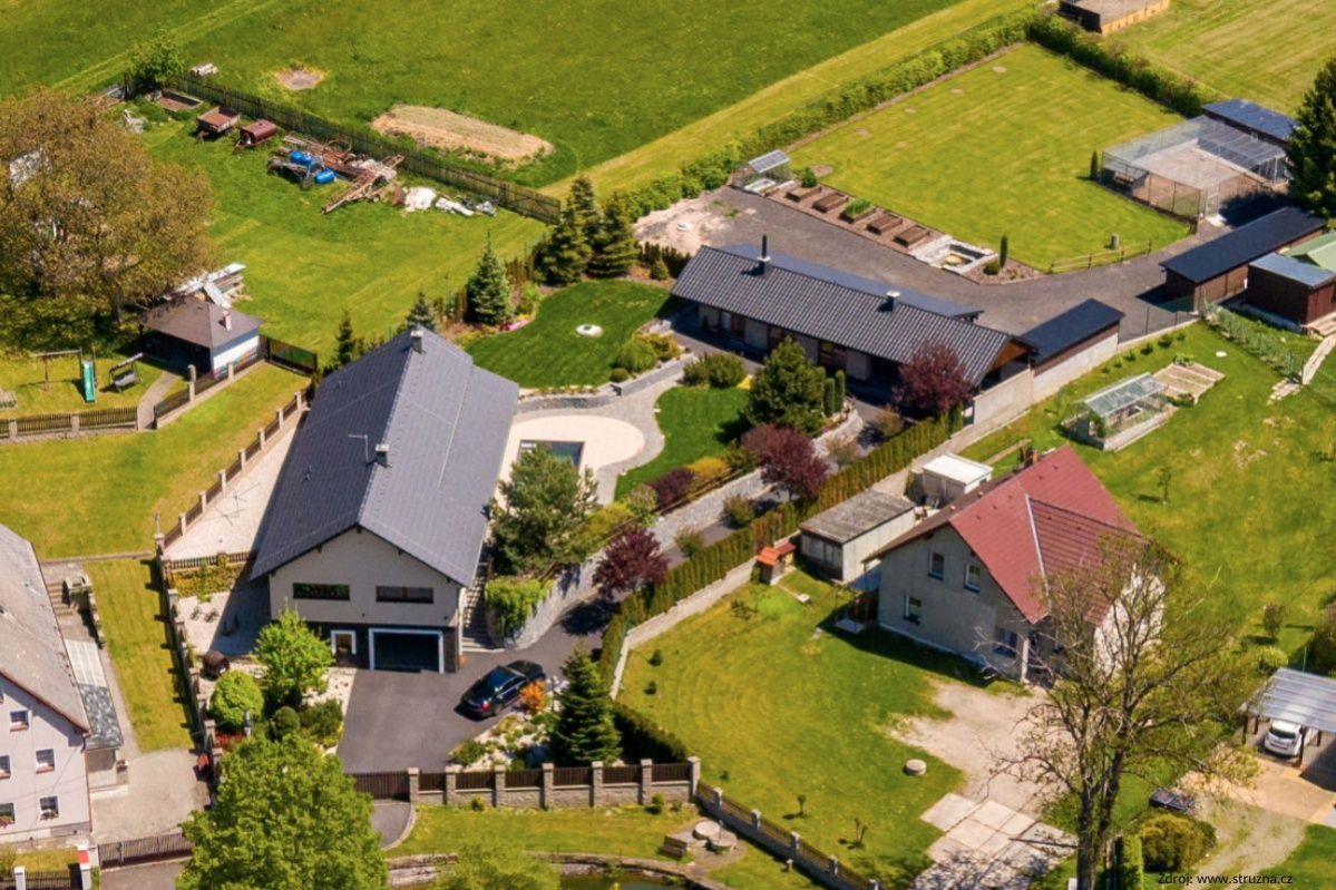 Prodej venkovského sídla, 373 m2, pozemky 13121 m2 - Stružná - Nová Víska, obrázek č. 2