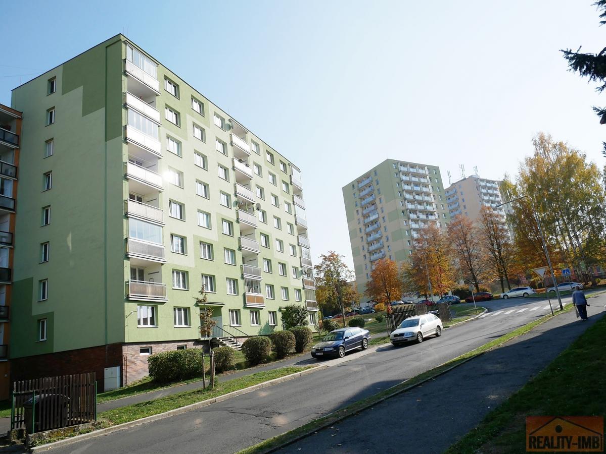 Prodej bytu 2+1 s lodžií, Sokolov, ul. Mánesova