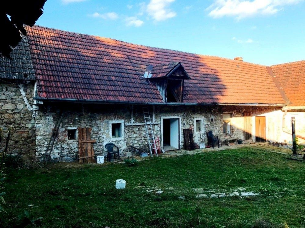 Prodej, Zemědělské usedlosti, 812 m2 s pozemkem 2099 m2 - Kostelní Radouň, obrázek č. 2