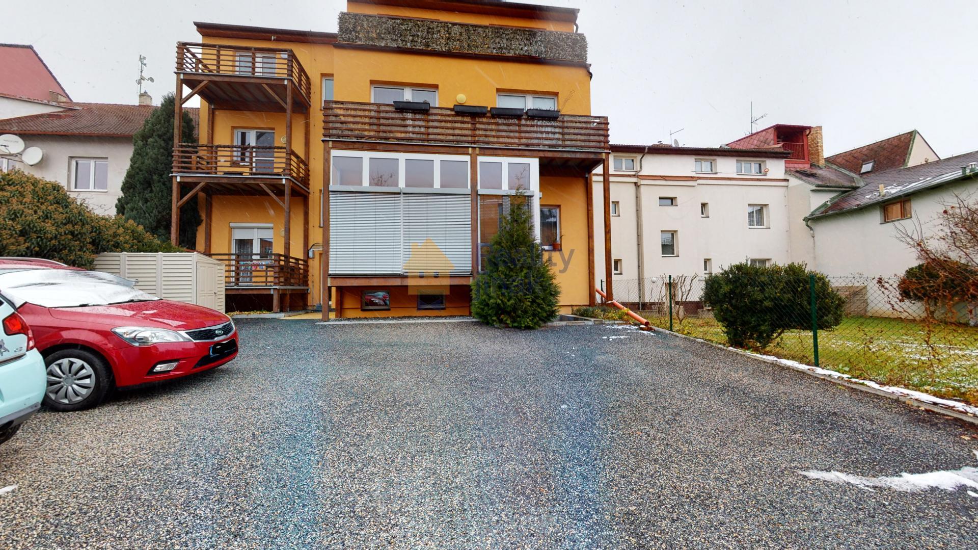 Prodej útulné jednotky - jiný nebytový prostor 1+1, 24 m2, sklep, Vlašimská, Benešov