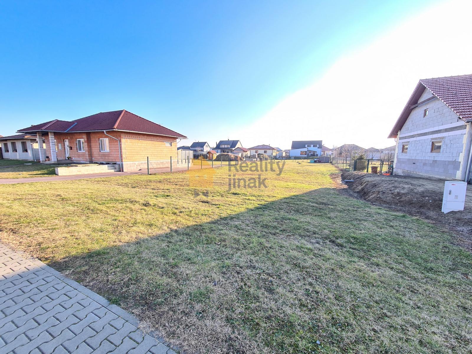 Prodej pozemku k bydlení na hezkém a klidném místě, Novosedly na Moravě, 950 m2