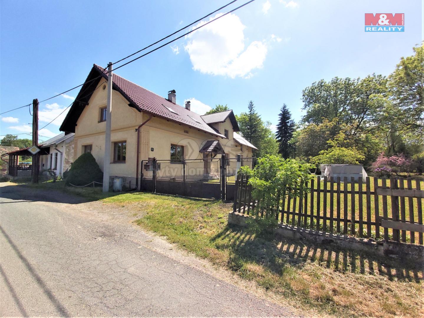 Prodej rodinného domu, 360 m, Velečín, obrázek č. 1