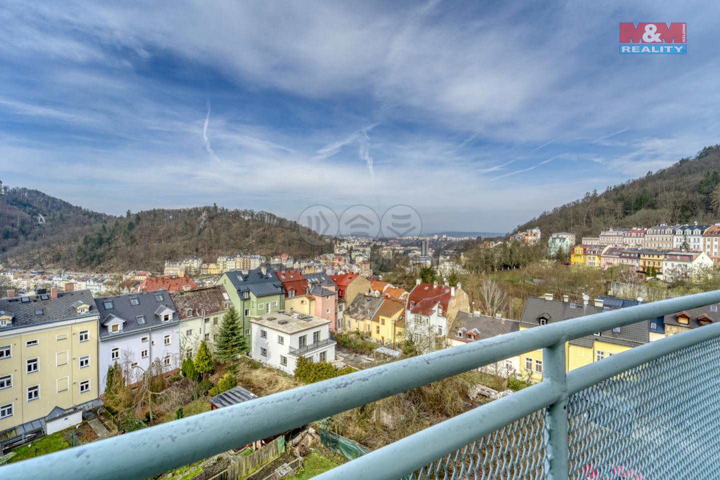 Prodej bytu 4+kk s terasou, Karlovy Vary, obrázek č. 2