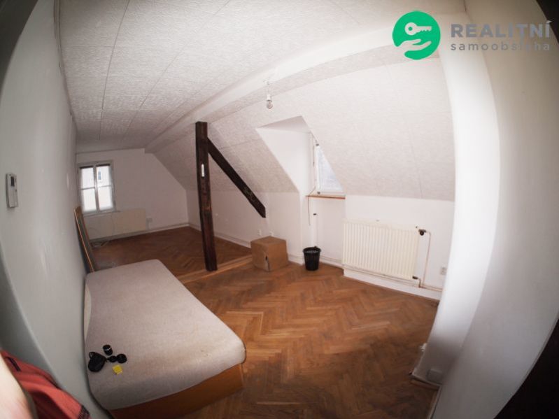 Podkrovní byt  na Králově háji s možností mezonetu - Liberec, obrázek č. 2