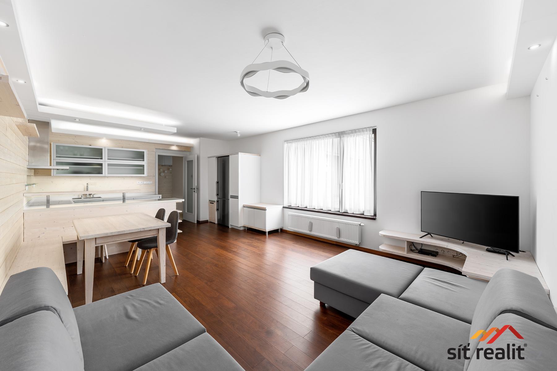 Luxusní apartmán ve Špindlerůvě Mlýně, 3+kk, 93 m2, Rezidence Luční dům, garáž, sklepní komora
