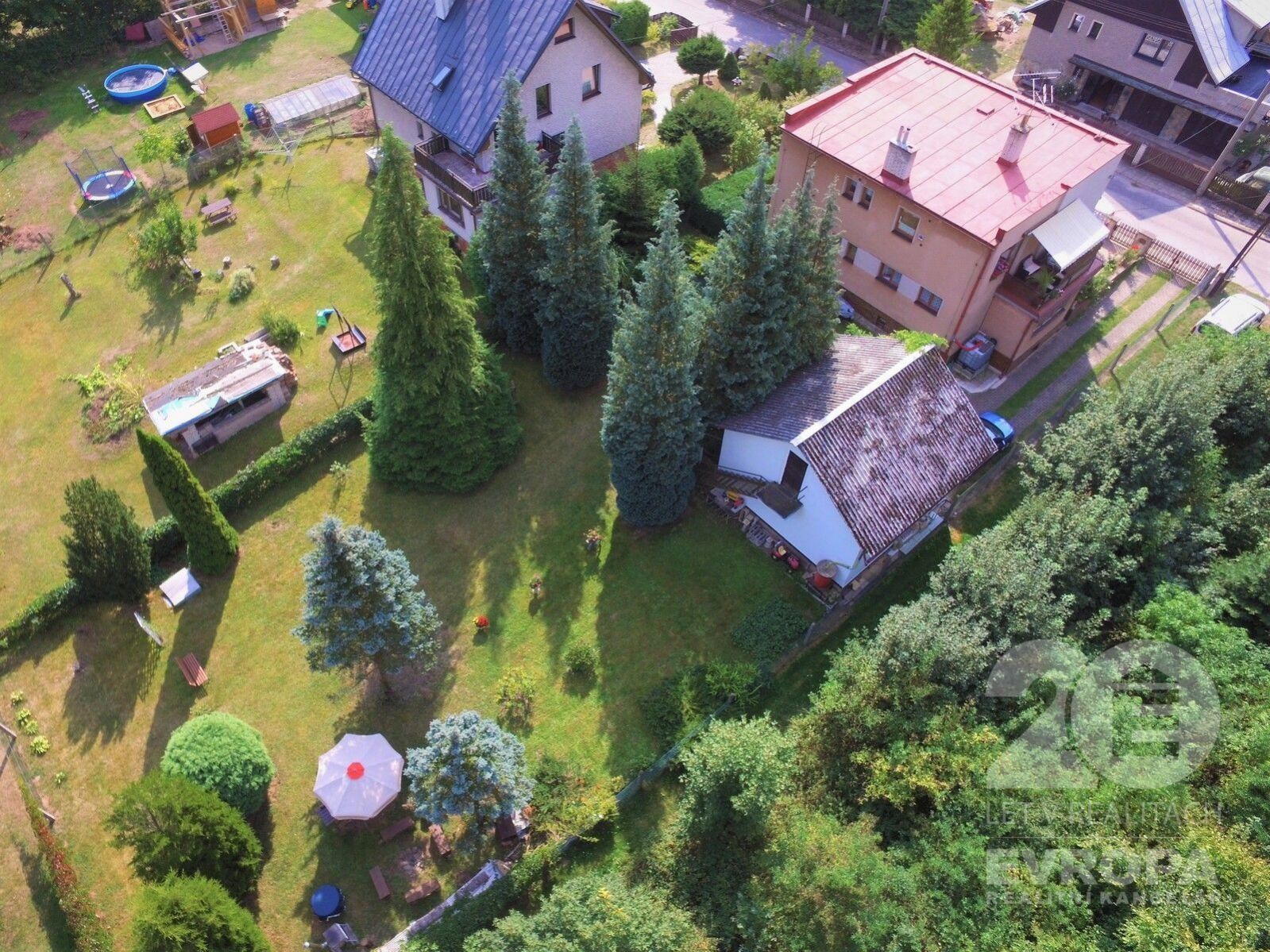 Prodej dvougeneračního rodinného domu s pěknou zahradou ve skvělé lokalitě, Nová Paka, obrázek č. 2