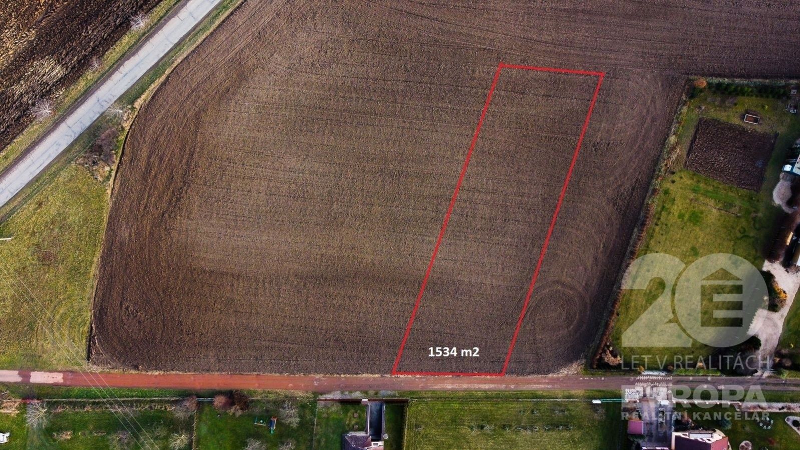 Prodej pozemkové parcely o velikosti 1534 m2 v Hradecké ulici ve městě Nechanice, obrázek č. 3