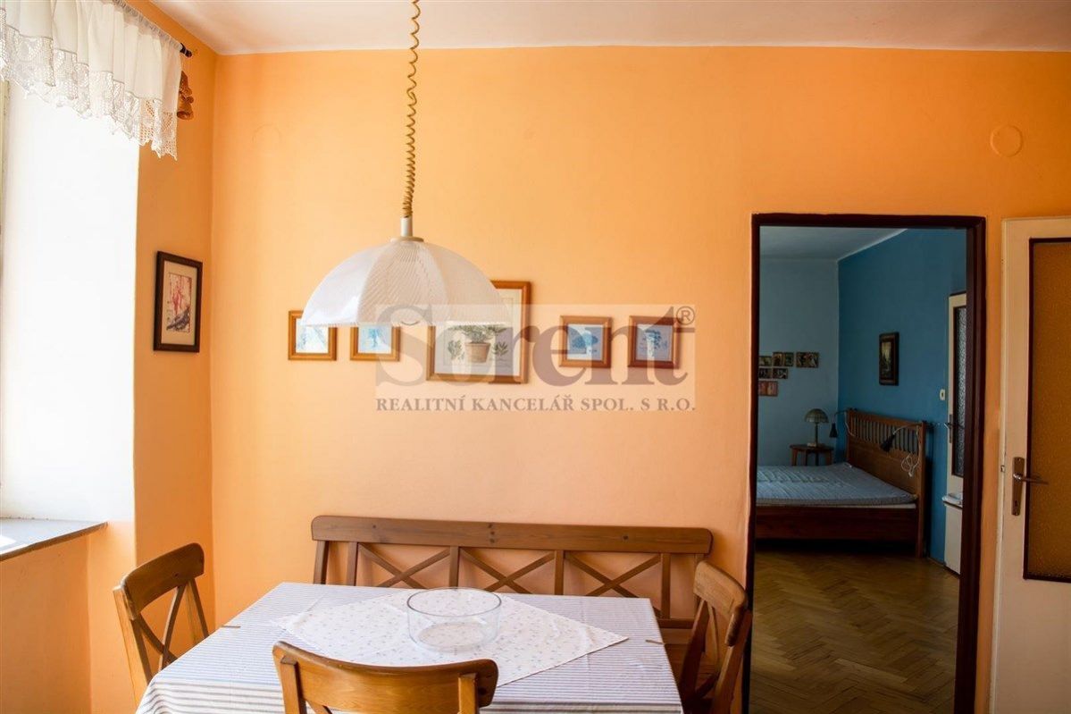 Prodej velkého bytu 3+1 se šatnou, komorou  - krásný výhled na řeku Vltavu, centrum města Český Krum, obrázek č. 2