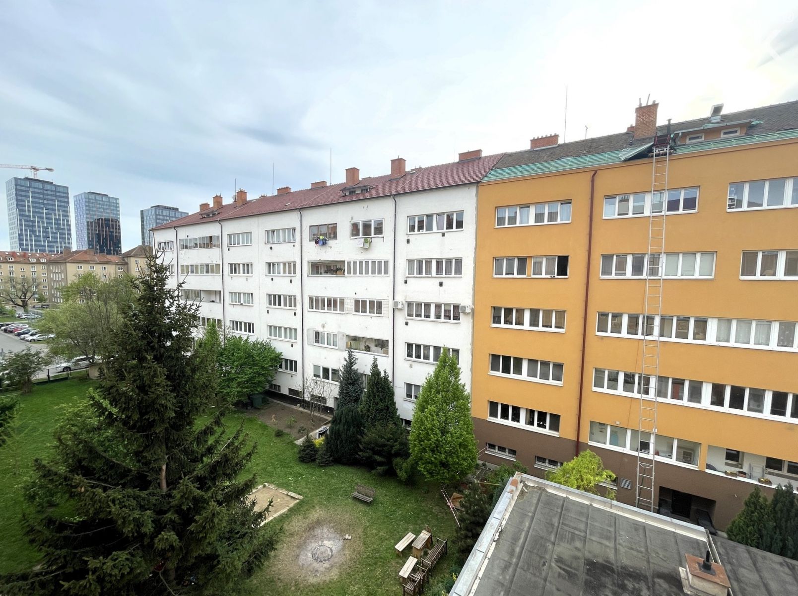 Pronájem byty 2+kk, 48 m2 - Brno - Žabovřesky, obrázek č. 2