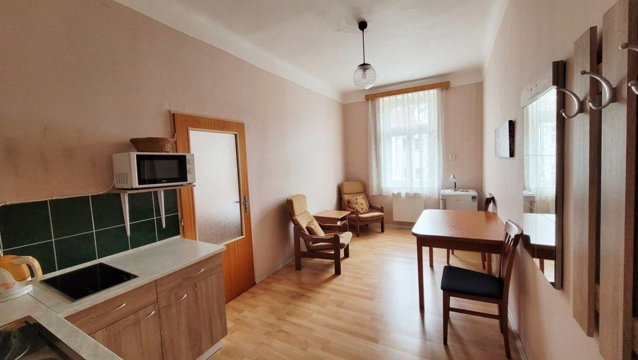 P-6, Bubeneč, Dejvice pronájem apartmánu 2+KK o rozloze 36 m2, obrázek č. 1