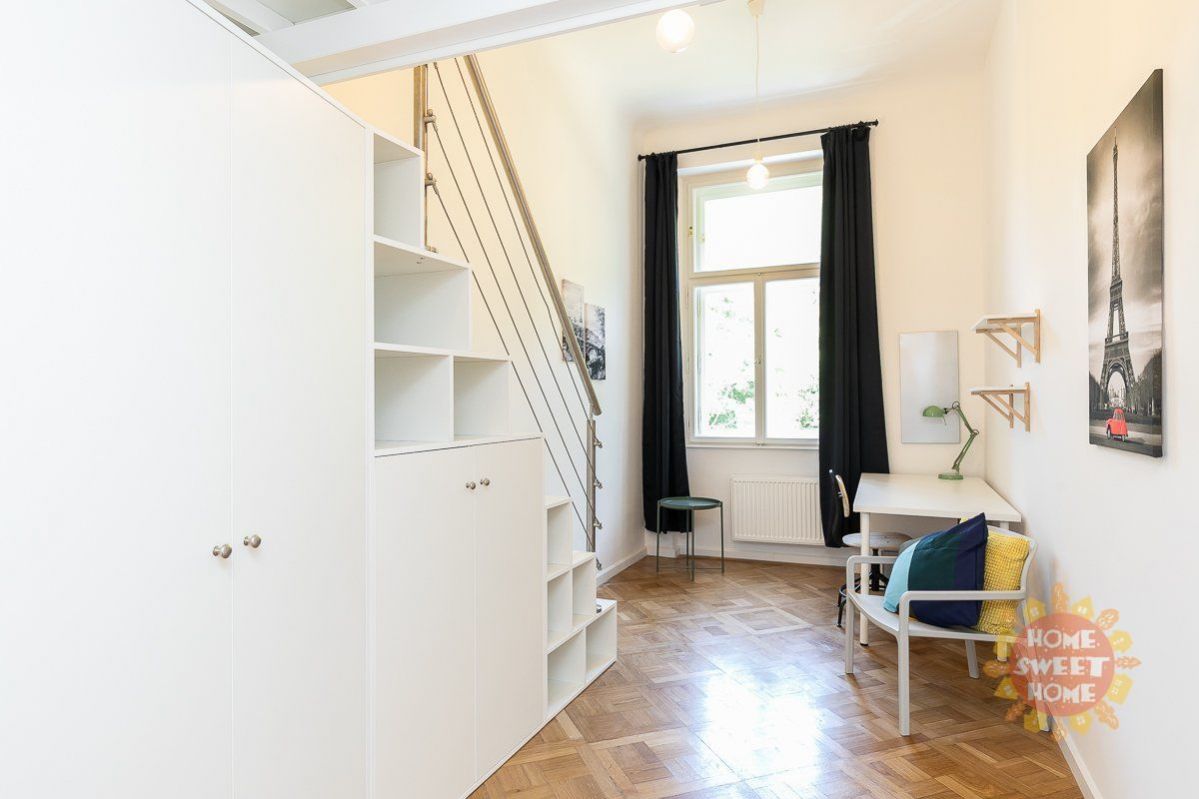Residenční bydlení, pronájem pokoje (12m2) ,po rekonstrukci, ulice nám.Kinských, Praha, obrázek č. 1