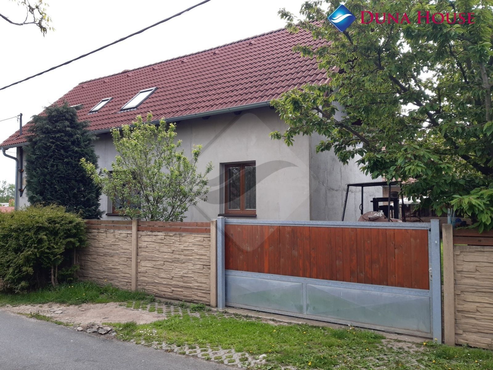 Prodej vícegeneračního rodinného domu 300 m2, Sibřina, Praha - východ., obrázek č. 2