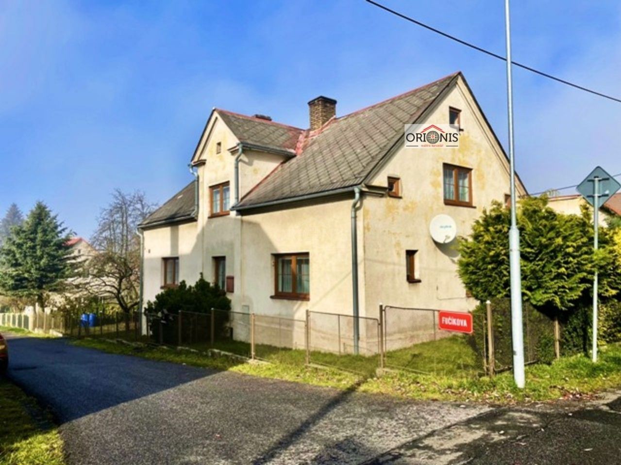 Kamenický Šenov, ulice Fučíkova  prodej rodinného domu s garáží a zahradou, celková výměra 1.039 m2, obrázek č. 1
