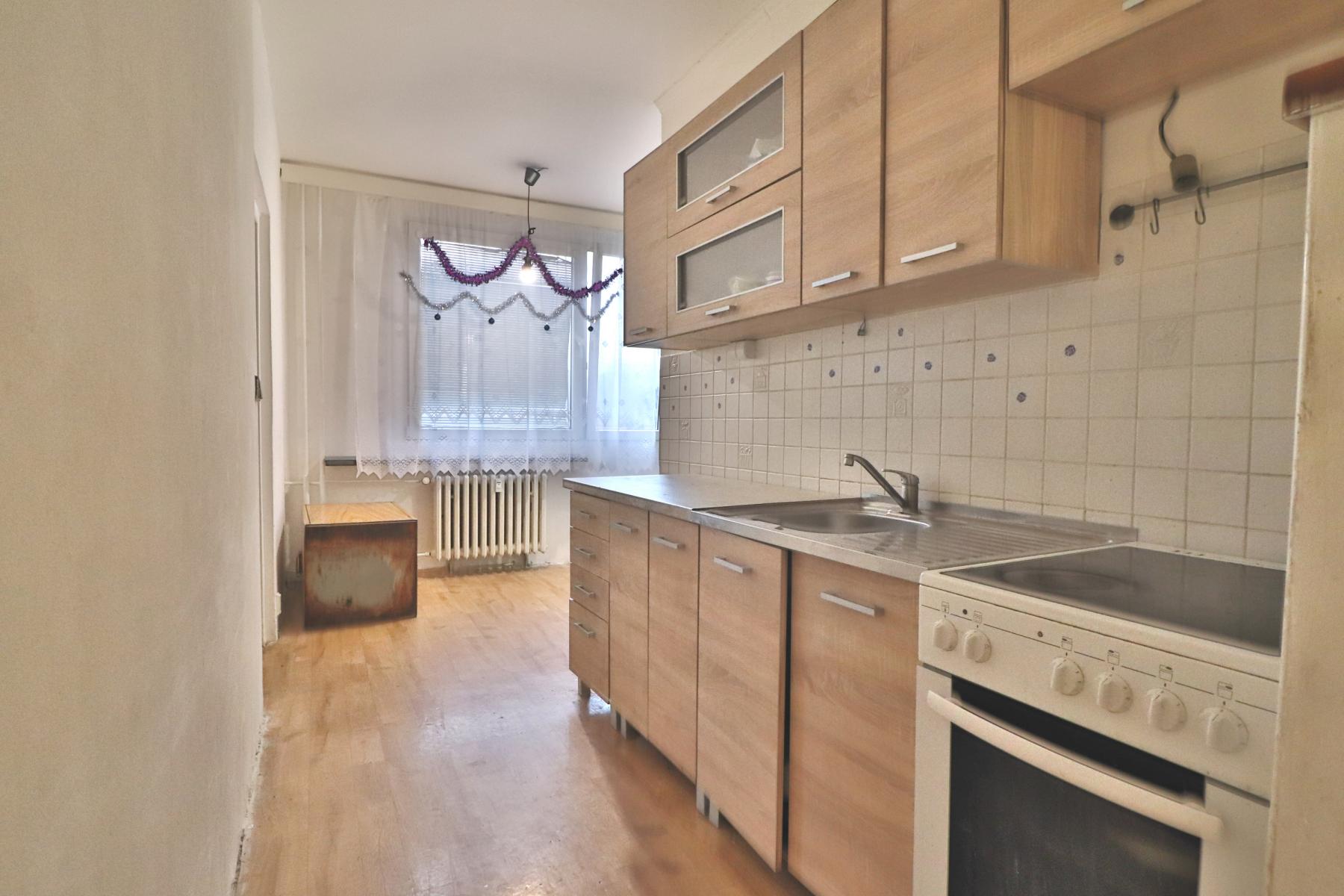 Prodej bytu 3+1, OV, Chomutov, ul. Kyjická, obrázek č. 2