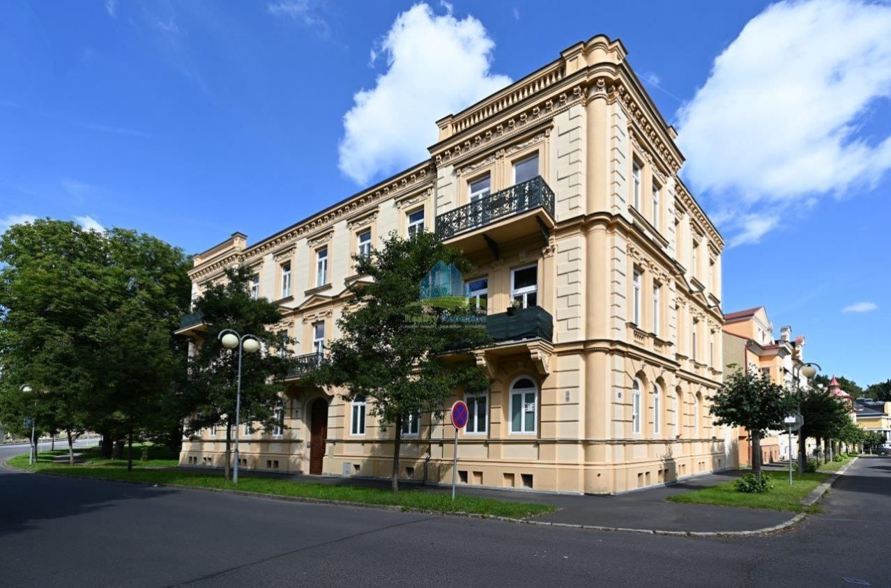 Nadstandartní byt(134m) s balkonem a s vybavením ve Františkových Lázních na prodej, obrázek č. 2