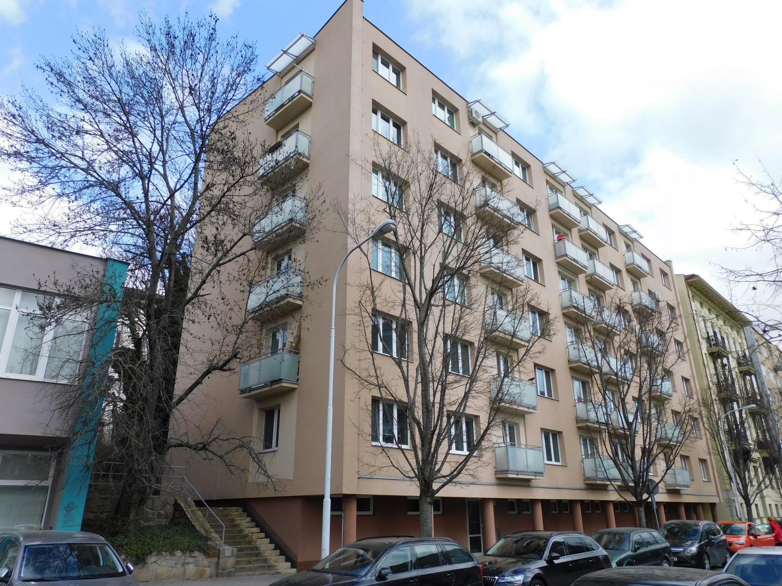 OV 2+1 - Brno - Staré Brno - Výstavní - cihla - balkon