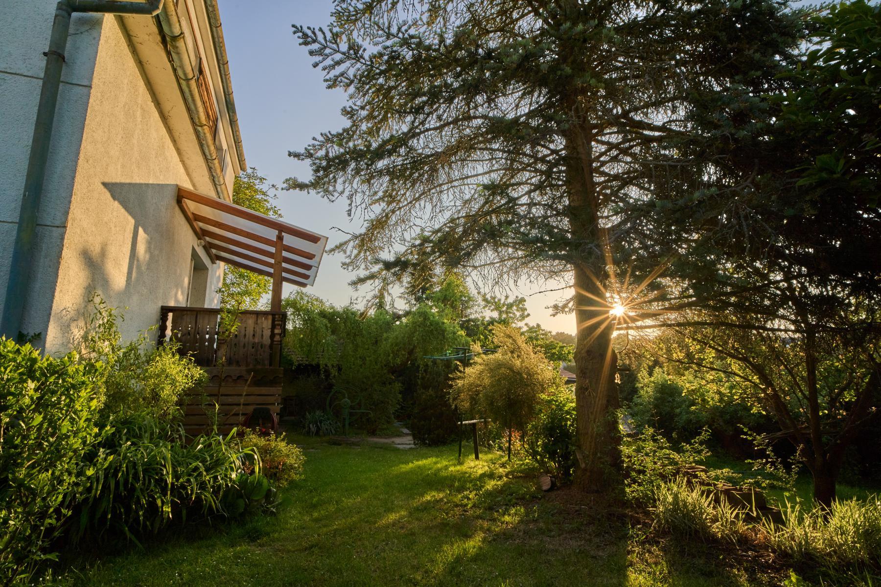 Prodej samostatně stojícího rodinného domu - vily, Brno, Jehnice, zahrada, vjezd, CP 854m2, obrázek č. 2
