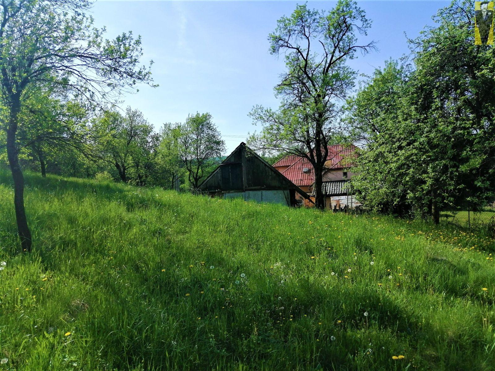 Prodej stavebního pozemku Zlín - Kostelec, CP 1477m2