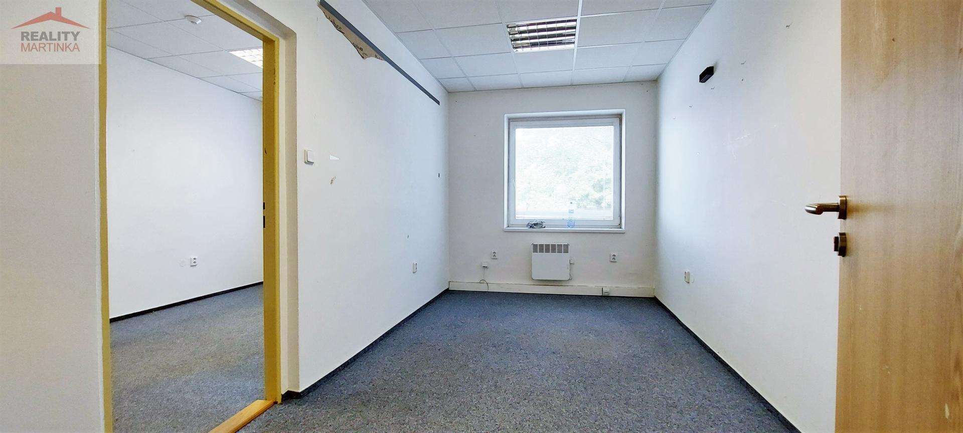 Pronájem dvou propojených kanceláří, 28 m2, Valašské Meziříčí, ul. Hranická, obrázek č. 1