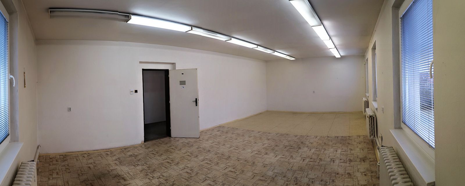 6x samostatné kanceláře, Kuchyňka, 1 patro, od 16 m2 do 48 m2 za kancelář. Praha 10 Hostivař, obrázek č. 3