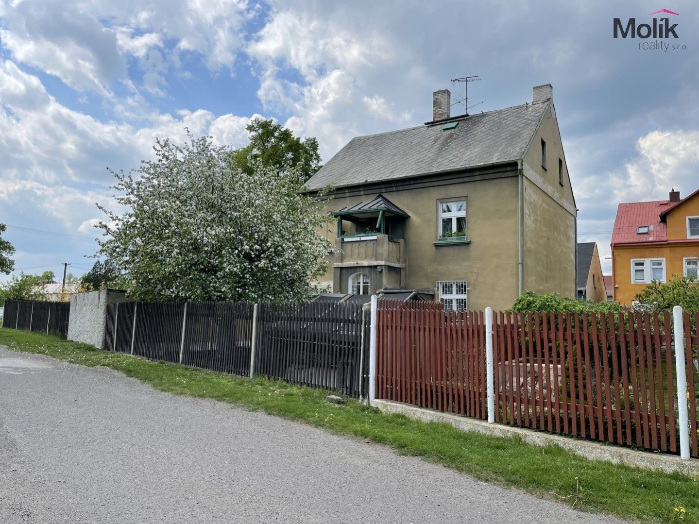 Prodej rodinného domu se zahradou a garáží, ul. Husova, Lom, okres Most, obrázek č. 1
