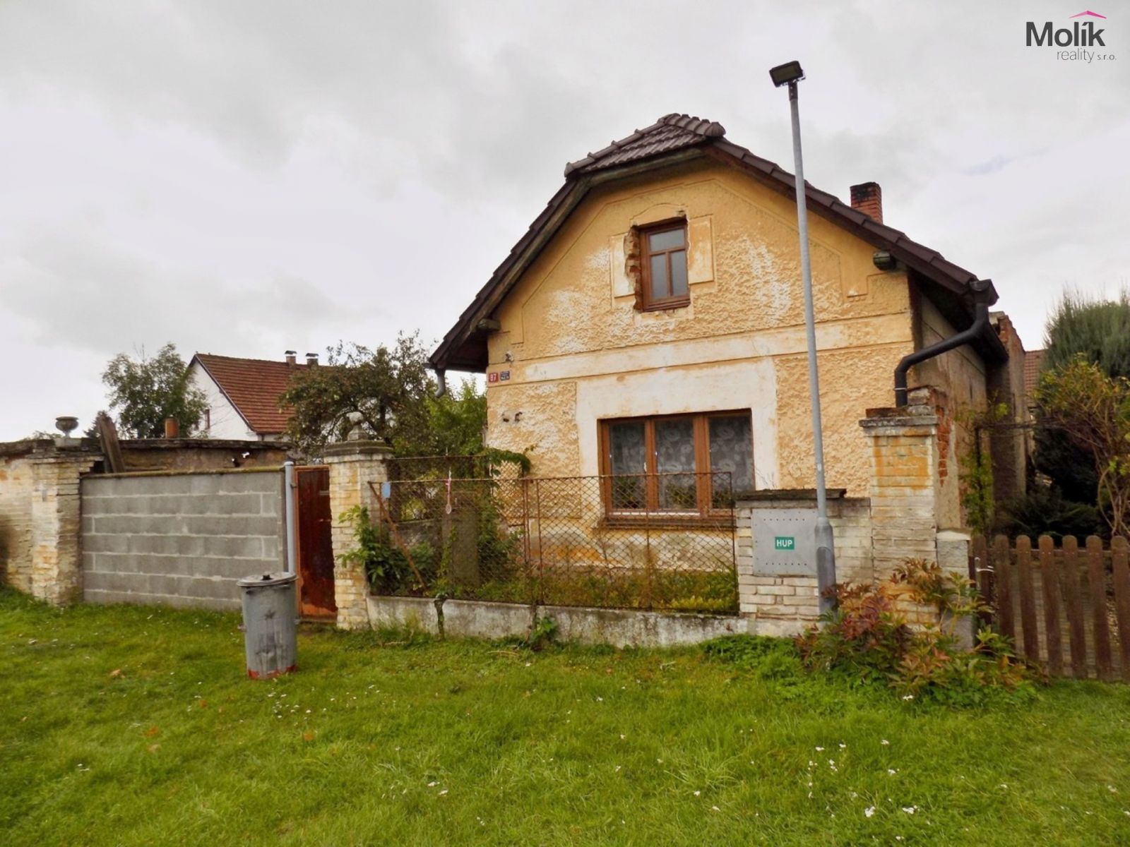 Prodej RD s garáží a pozemkem 826 m2 ve Vliněvsi, obrázek č. 1