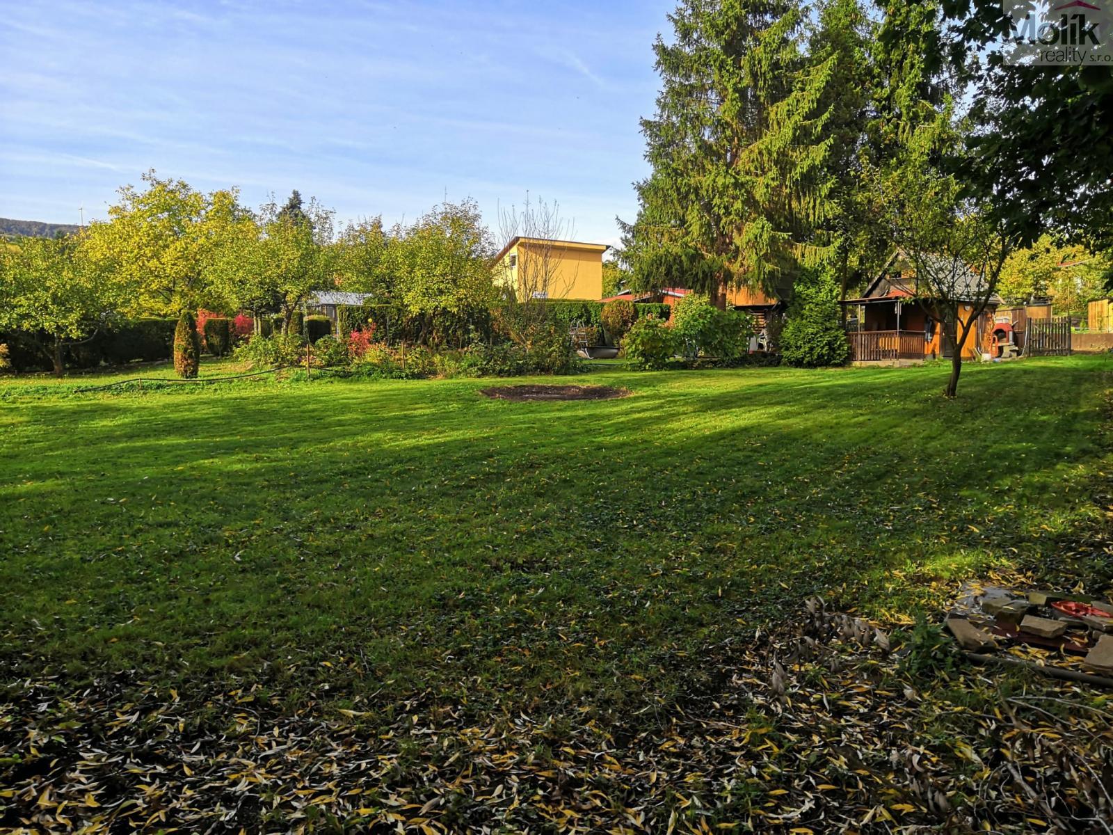 K prodeji chata ( 20 m2) se zahradou (566 m2)  v obci Hrob, obrázek č. 3