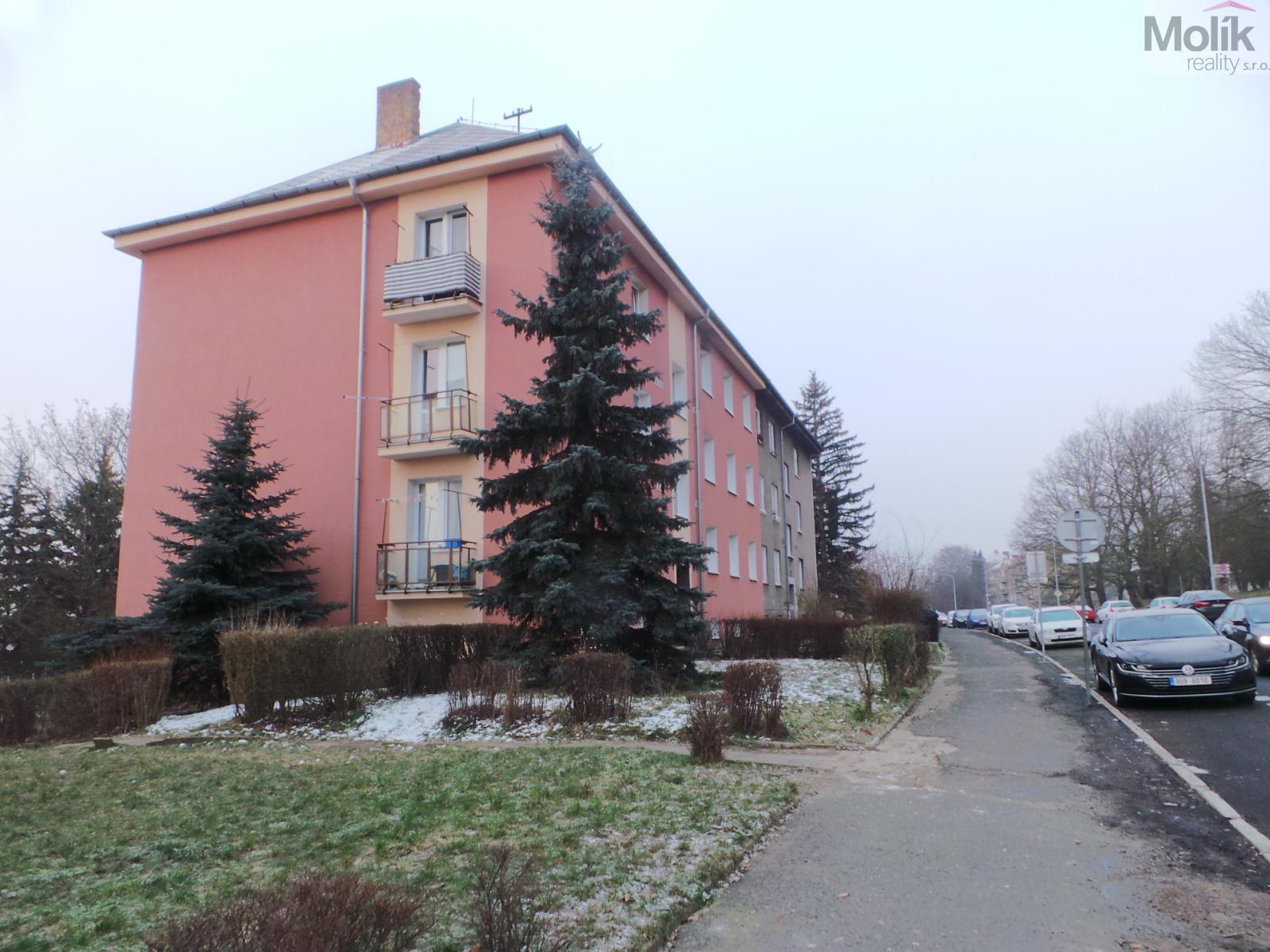 Pronájem bytové jednotky 1+1,OV 39 m2, Litvínov ulice Podkrušnohorská