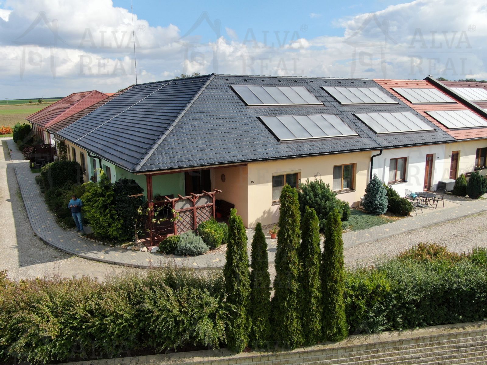 Nabízíme Vám prodej domu 2+kk v Brodě nad Dyjí ve vesničce pro seniory.