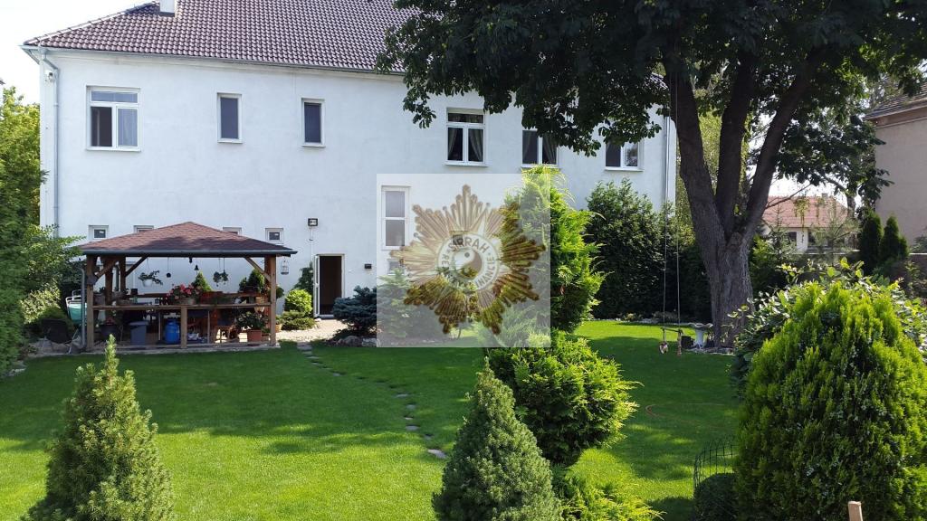 Ponúkame na predaj 2 podlažný polyfunkčný tehlový dom so záhradou a s dvomi garážami v obci Kopčany , obrázek č.58