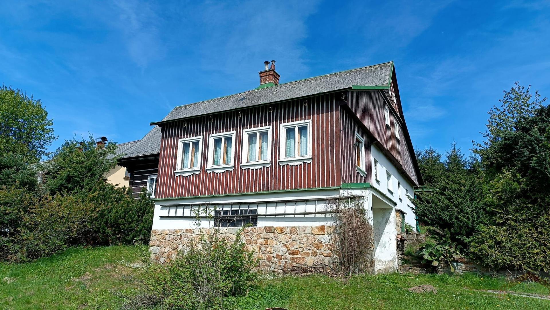 Prodej chalupy/rodinného domu 200 m2, pozemek 1900 m2 v Rokytnici nad Jizerou, obrázek č. 1