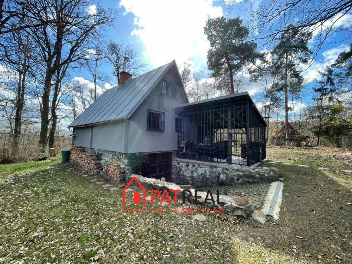 Prodej celoročně obyvatelné chaty po úspěšné rekonstrukci u Brněnské přehrady