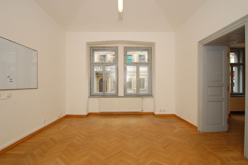 Reprezentativní kanceláře, 89 m2, 4 místnosti, Praha 1- Mezibranská, obrázek č. 3