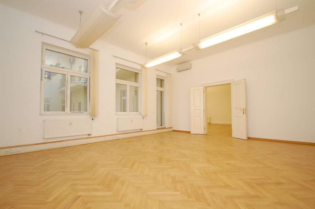 Prestižní kanceláře 199 m2, Zlatnická, Praha 1