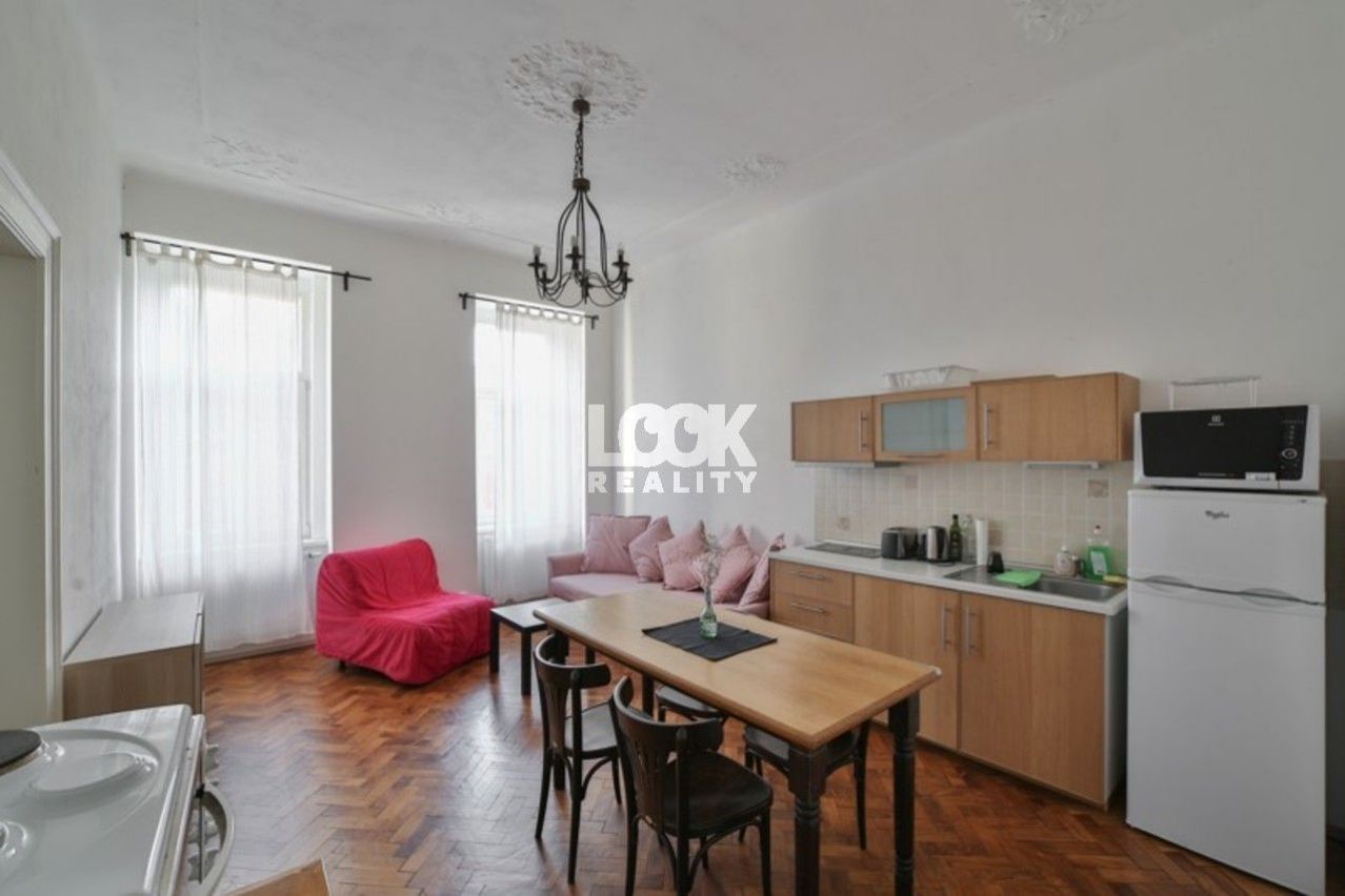Pronájem, světlý byt 3+kk, Jirsíkova, Praha 8 - Karlín,Florenc, 70 m2, nedaleko metra a centra, obrázek č. 1