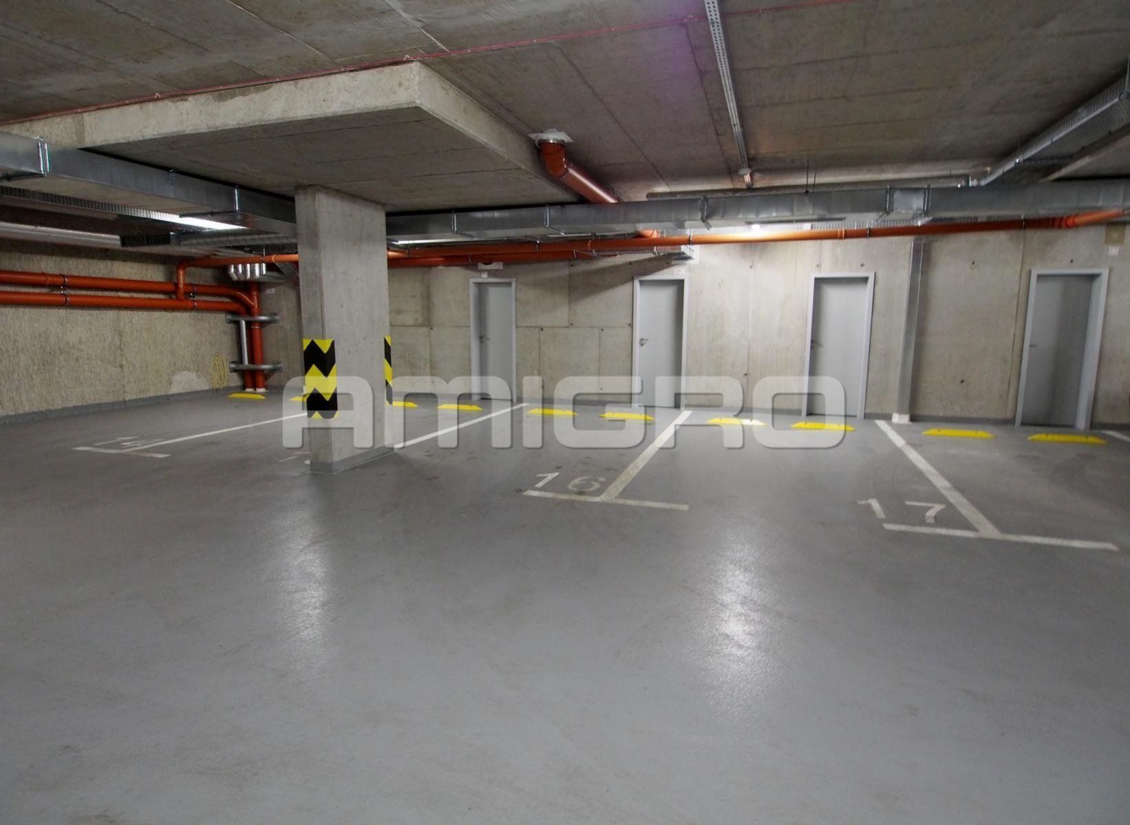 Pronájem garážového stání, 12 m2, Brno, Mlýnská, obrázek č. 2