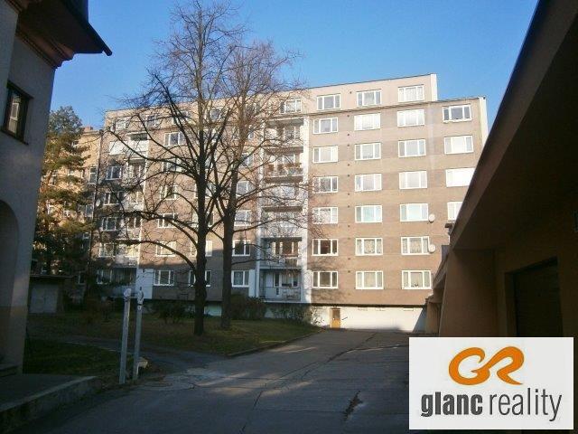 Prodej většího bytu v atraktivní lokalitě, 3+1 os.vlastnictví, Pelclova, Ostrava - Moravská Ostrava