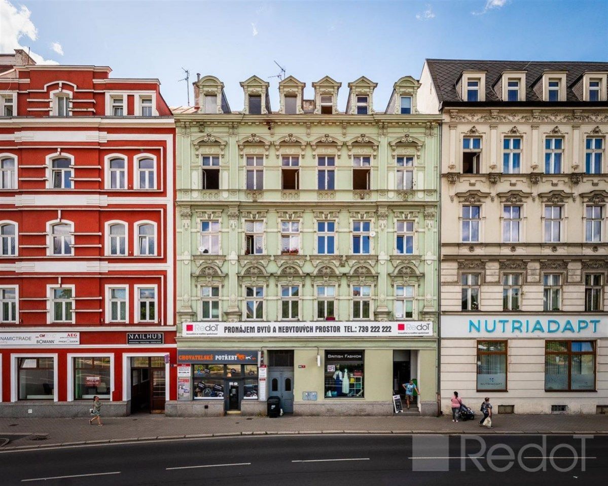 Secesní činžovní dům s užitnou plochou 1200 m2 v centru Karlových Varů, přímo od majitele