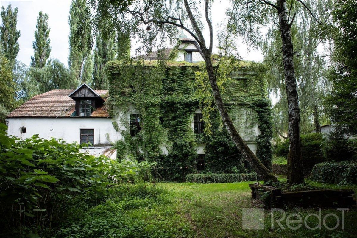 Prodej rodinného domu ( zámečku) 825 m2 s restaurací 75 m2, Brno - Žebětín, obrázek č. 2