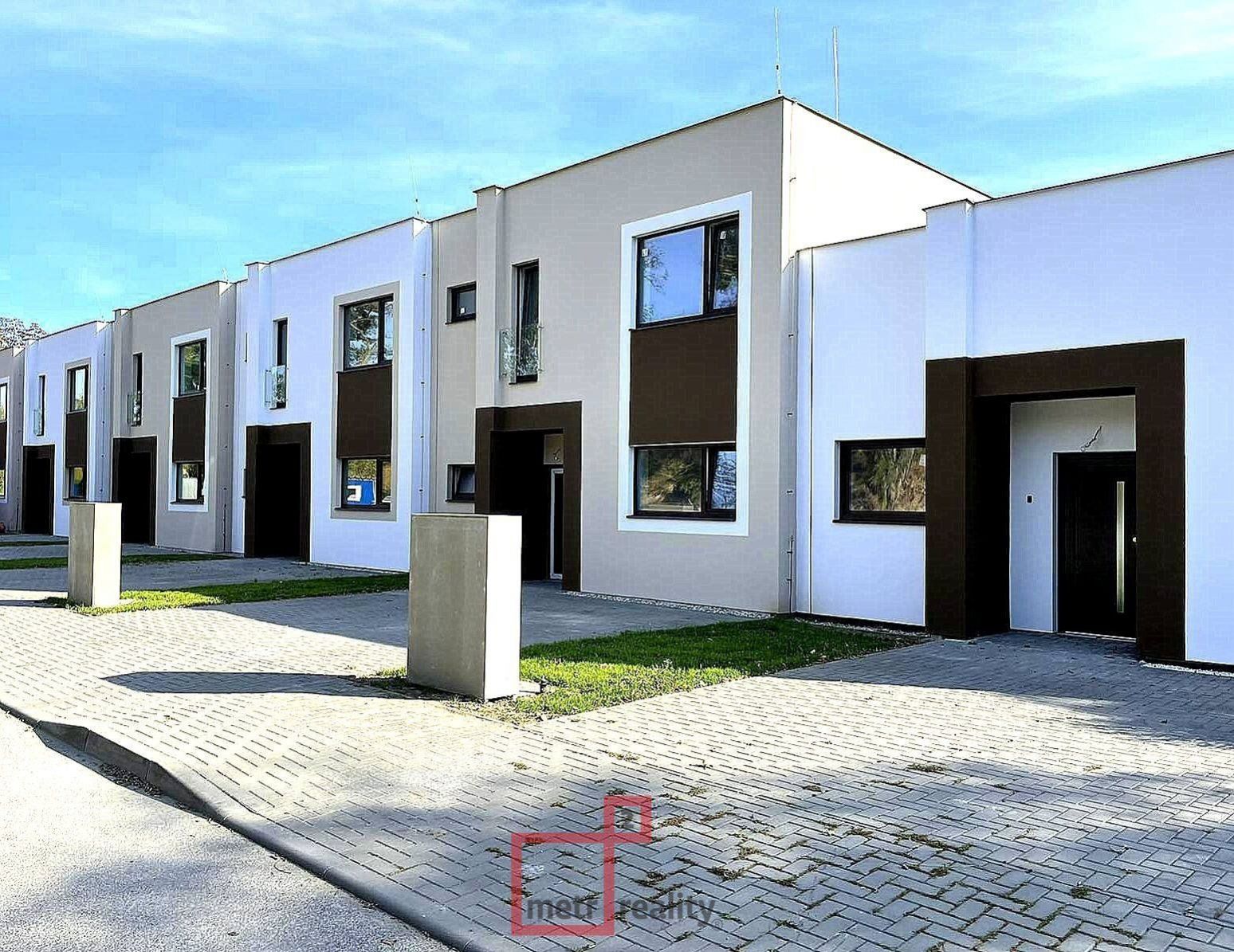 Prodej rodinného domu, 294 m2 - Olomouc - Holice, Kopřivová, obrázek č. 1
