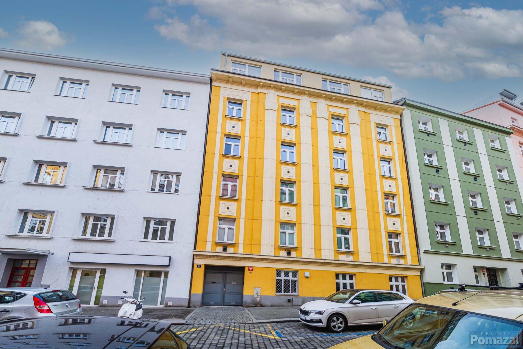 Prodej bytu 1+kk, 24m2, ul. Horní, Praha 4, obrázek č. 1