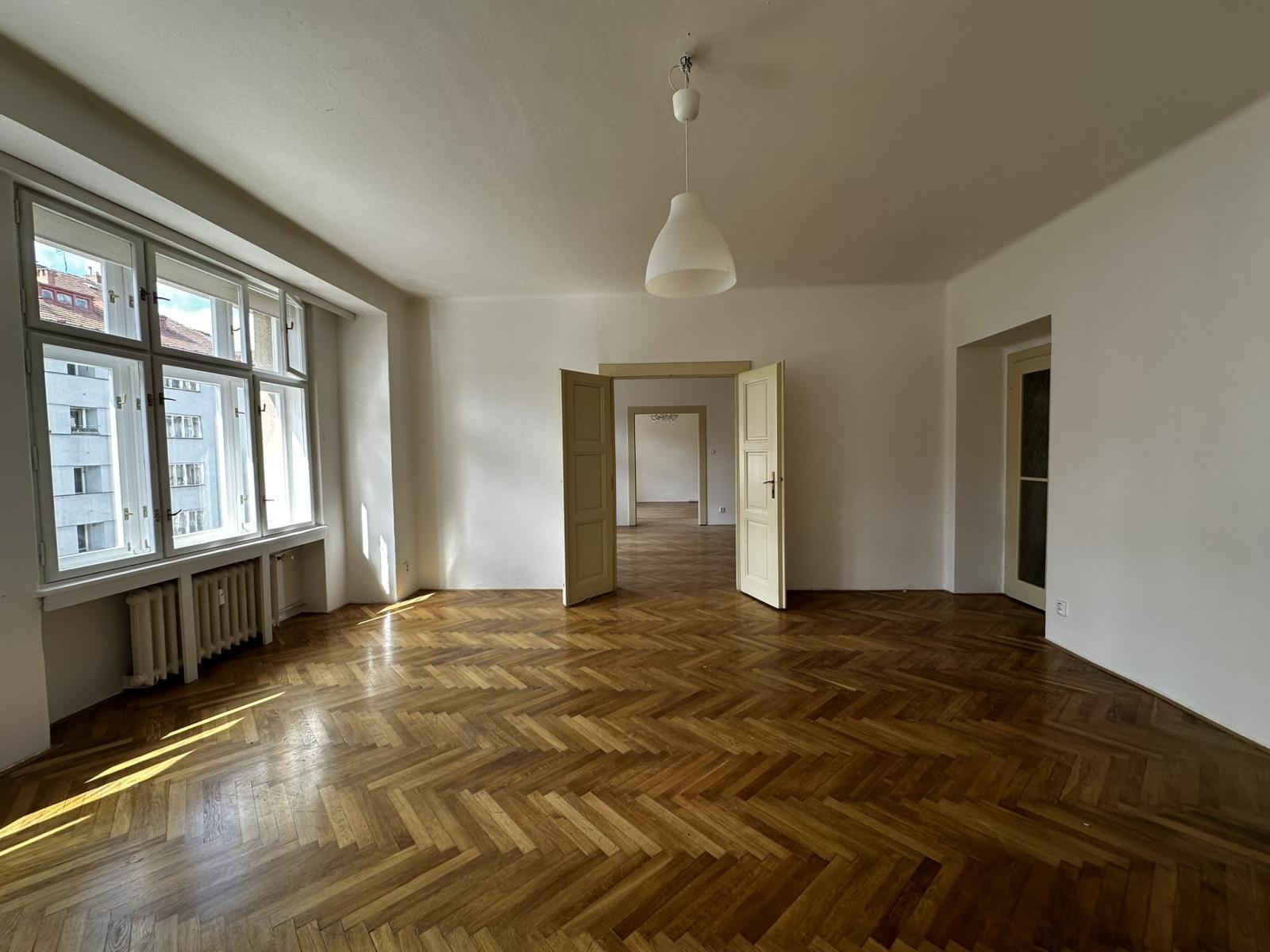 Pronájem bytu 4+1/B, 151m2, ul. Čs. armády, Praha 6, obrázek č. 2