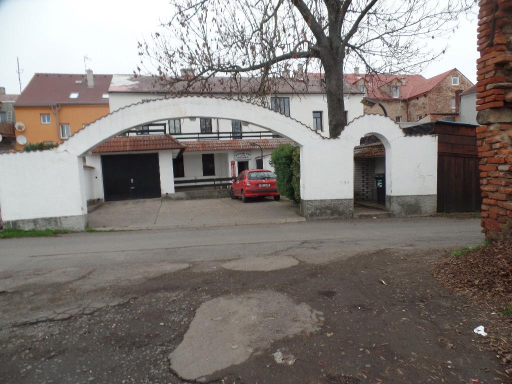 Penzion Bolero Dubí, garáž, terasa, ubytování, obrázek č. 1