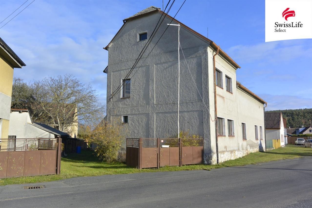 Prodej rodinného domu 220 m2, Srbice, obrázek č. 2